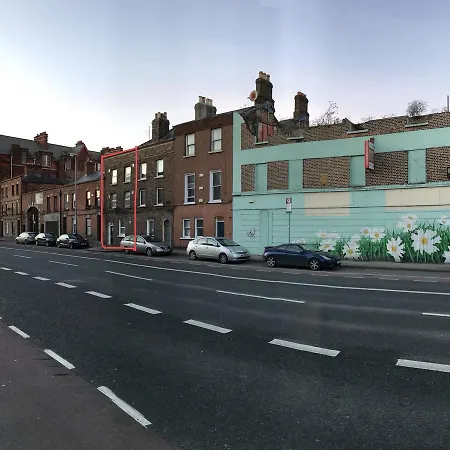 Cork Street - 1 Apartment *