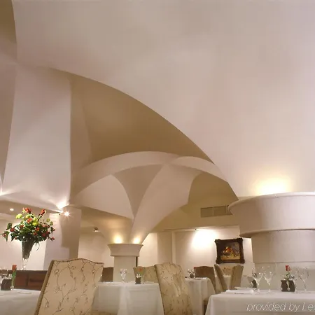 The Merrion Отель 5*