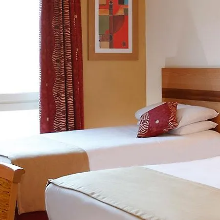 Leonardo Parnell Street 4*