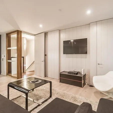The Daniel Day Lewis - Hiphipstay Apartment