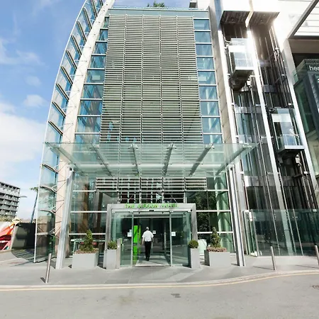 The Gibson Otel