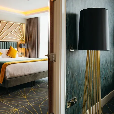 Iveagh Garden Hotell 4*