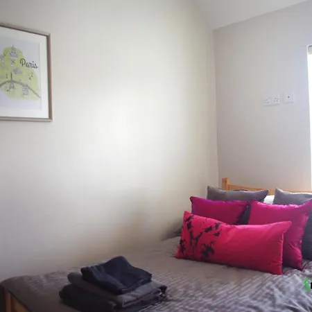 Fairview Serviced Apartament