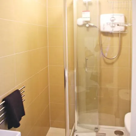 Fairview Serviced Apartament *