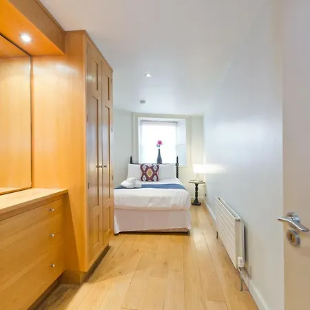 The Oscar Wilde By 5starstay Apartment