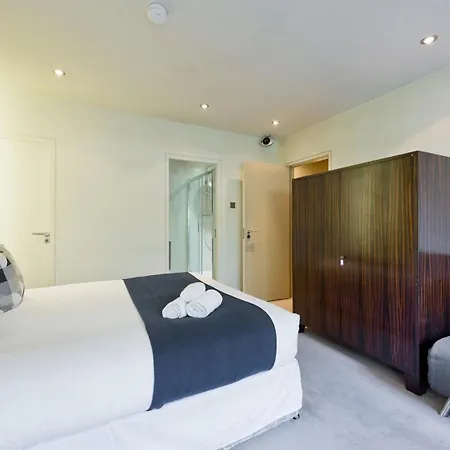 Apartment The Oscar Wilde By 5starstay