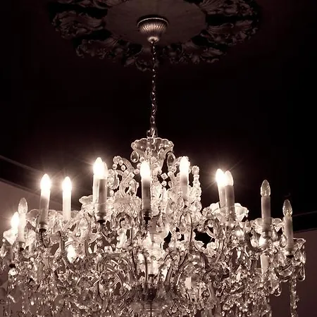 Отель The Townhouse
