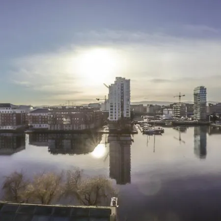 Apartament 2 Bedroom Grand Canal Dock- Breathtaking Liffey Views