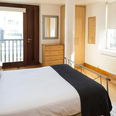 Skyline Temple Bar Apartment *