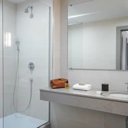 Hotel Red Cow Moran 4*