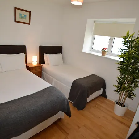 Metrostays - Stephen's 7-2 Apartment