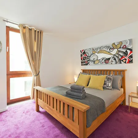 Apartment Birch At Clarion Quay