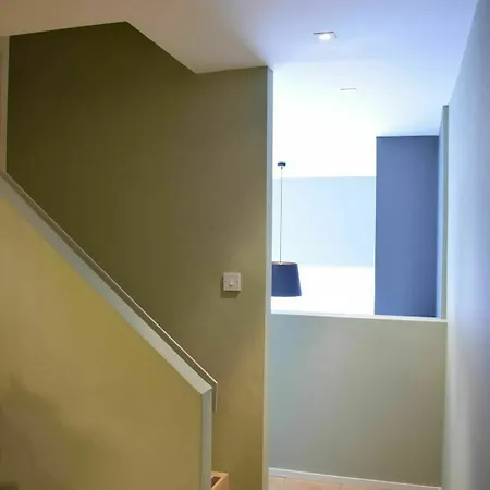 2 Bedroom With Private Patio * Dublin