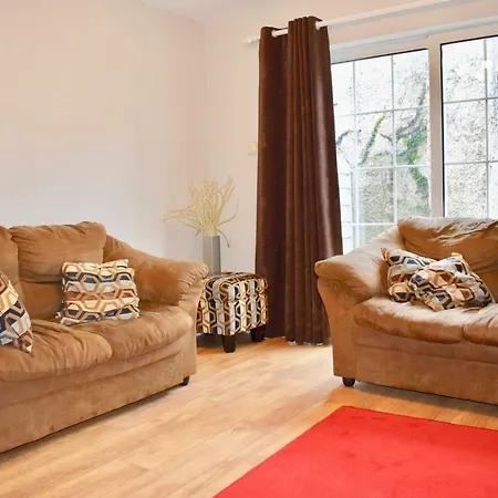 Holiday home 2 Bedroom Terraced House Near Centre