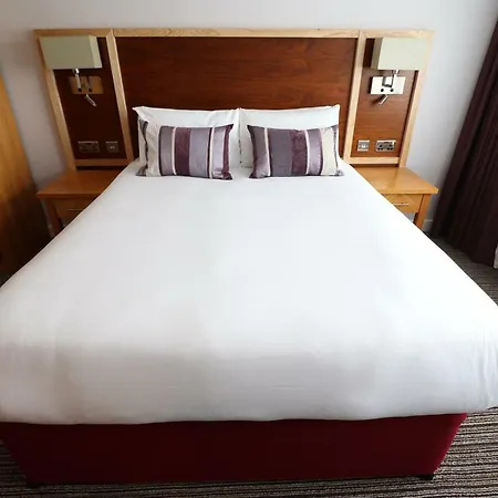 Aspect Park West Hotel 4*