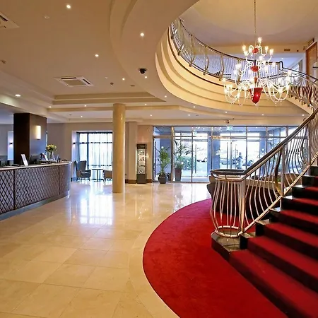 Hotel Red Cow Moran Dublin