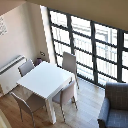 Lägenhet 3 Bedroom Mezzanine In Temple Bar