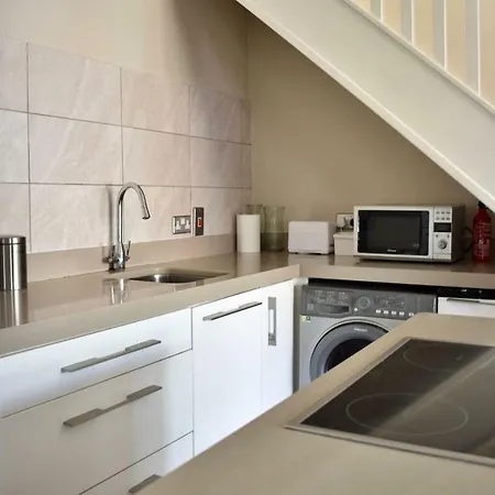 3 Bedroom Mezzanine In Temple Bar Lägenhet