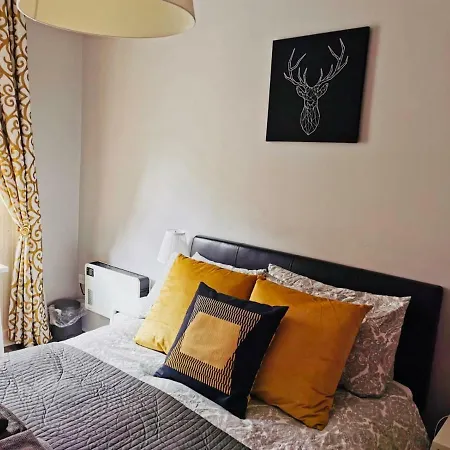 City Centre Georgian Style Apartment *