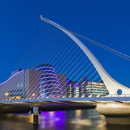 Grand Canal Quay Sleeps 8 * Dublin