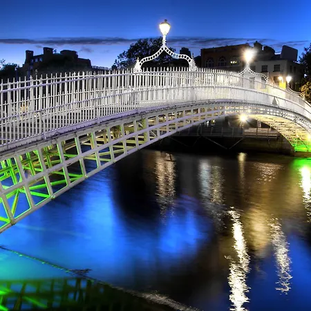 Grand Canal Quay Sleeps 8 * Dublin