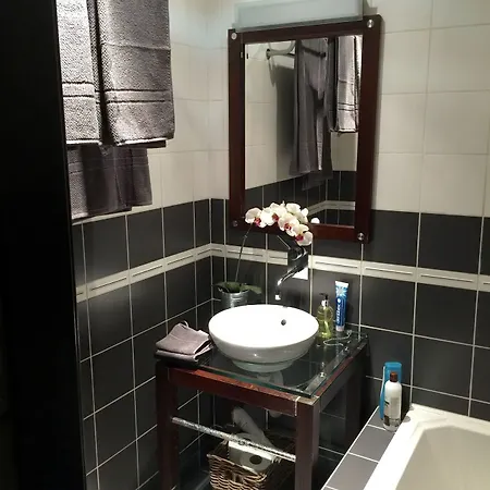 City Centre Georgian Style Apartment Apartment