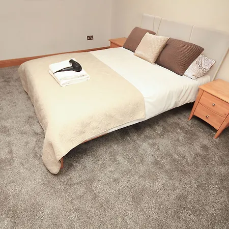 Pearse Street Townhouse Apartment *