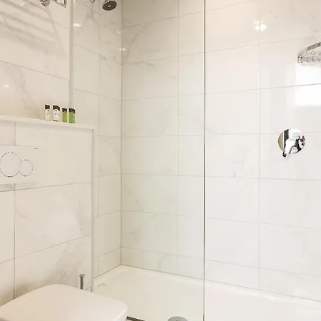 No 9 Rathgar Gasthuis 3*