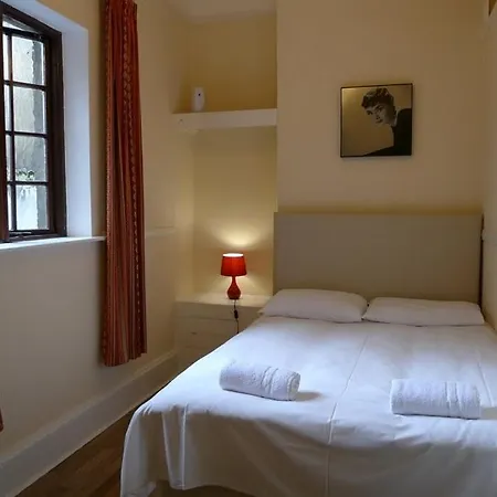 Albergue The Holyhead